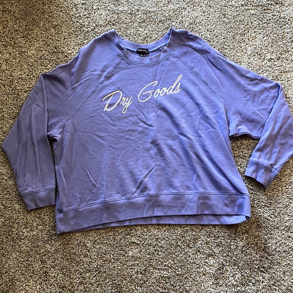 Lavender cropped crew neck